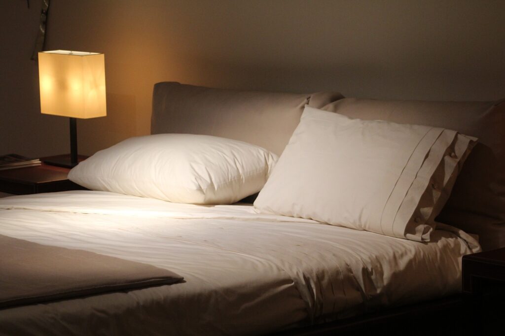 double bed, read, cushions-1215004.jpg